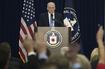 El director de la CIA, John Brennan, durante su comparecencia. (Jim WATSON / AFP)