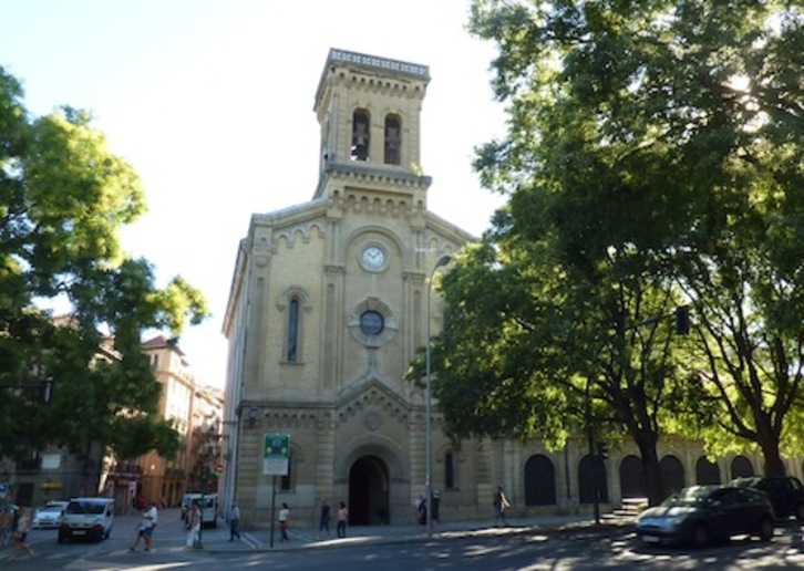 Fachada actual de la iglesia de San Lorenzo, muy difente de como era hasta mediados del siglo XIX.