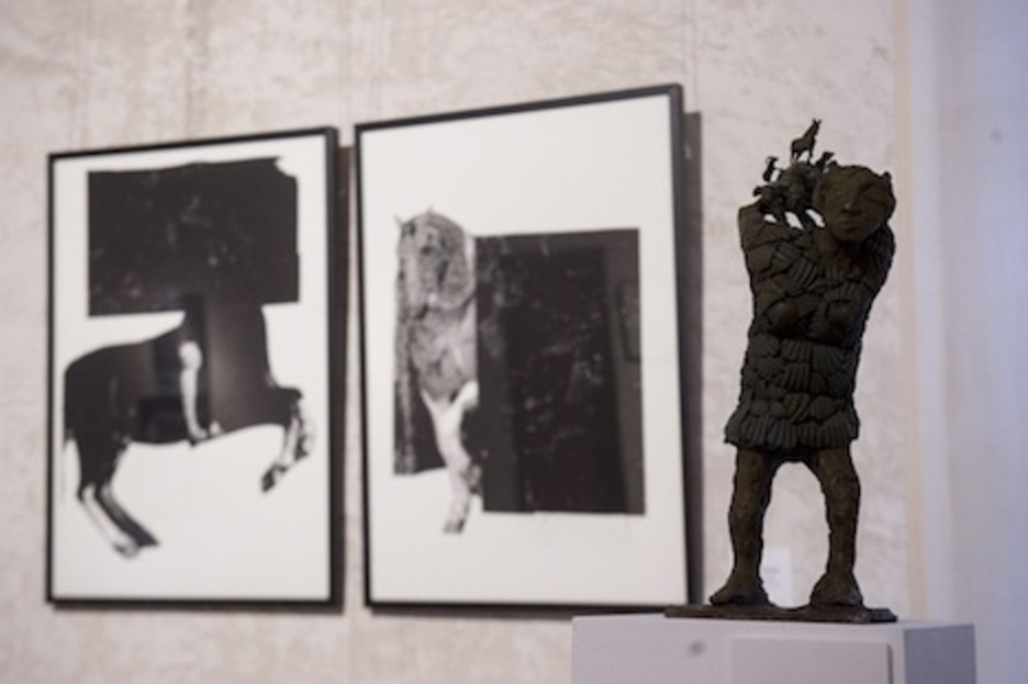 La exposición ‘Artea Oinez’ permanecerá en el Condestable de Iruñea hasta el 5 de mayo. (Iñigo URIZ/FOKU)