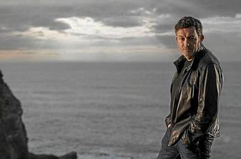 El autor vasco Mikel Santiago reincide en el thriller con 'En plena noche'. (Penguin Random House)